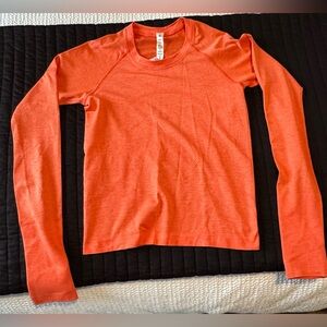 Lululemon Swiftly Tech Waist Length Long Sleeve Shirt